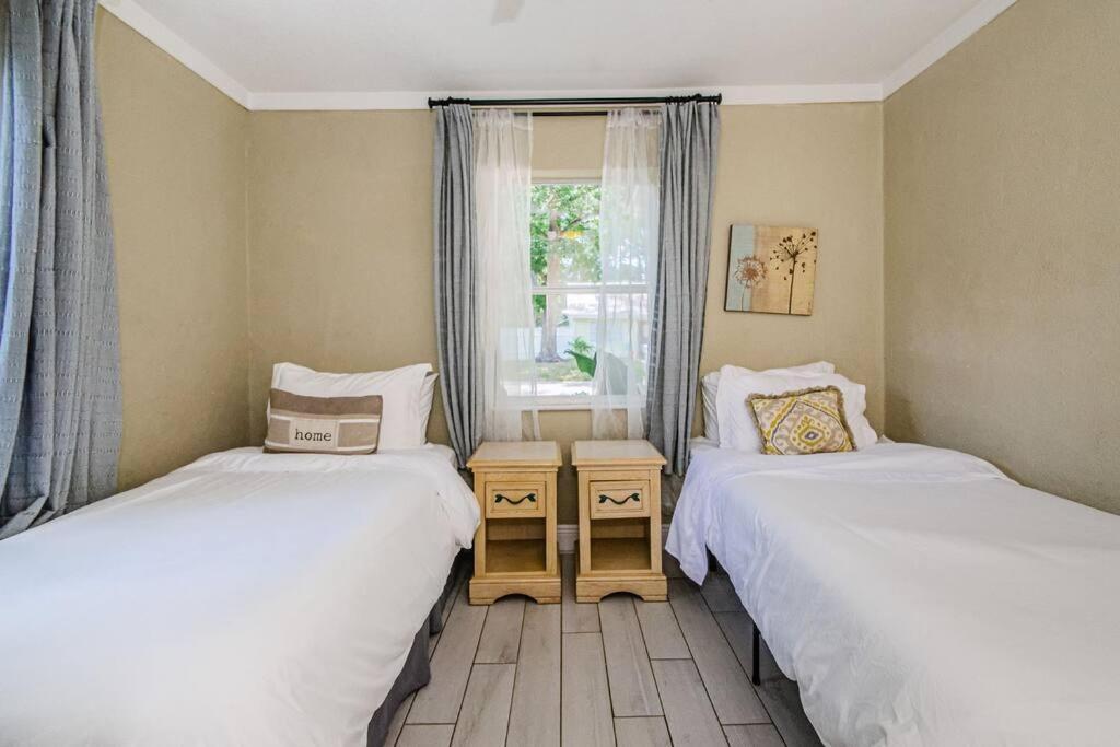 הוילה טאמפה Beautiful Pool House In Old Seminole Heights! מראה חיצוני תמונה